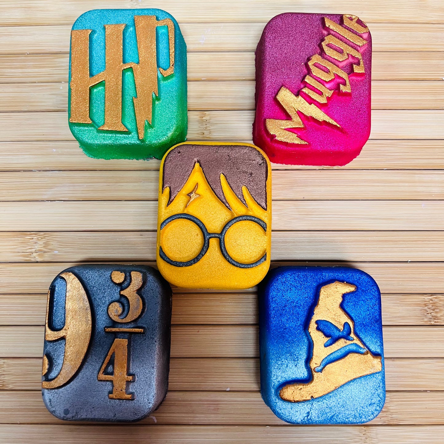 Wholesale Harry Potter Bath Bombs x10 5 designs to choose from.