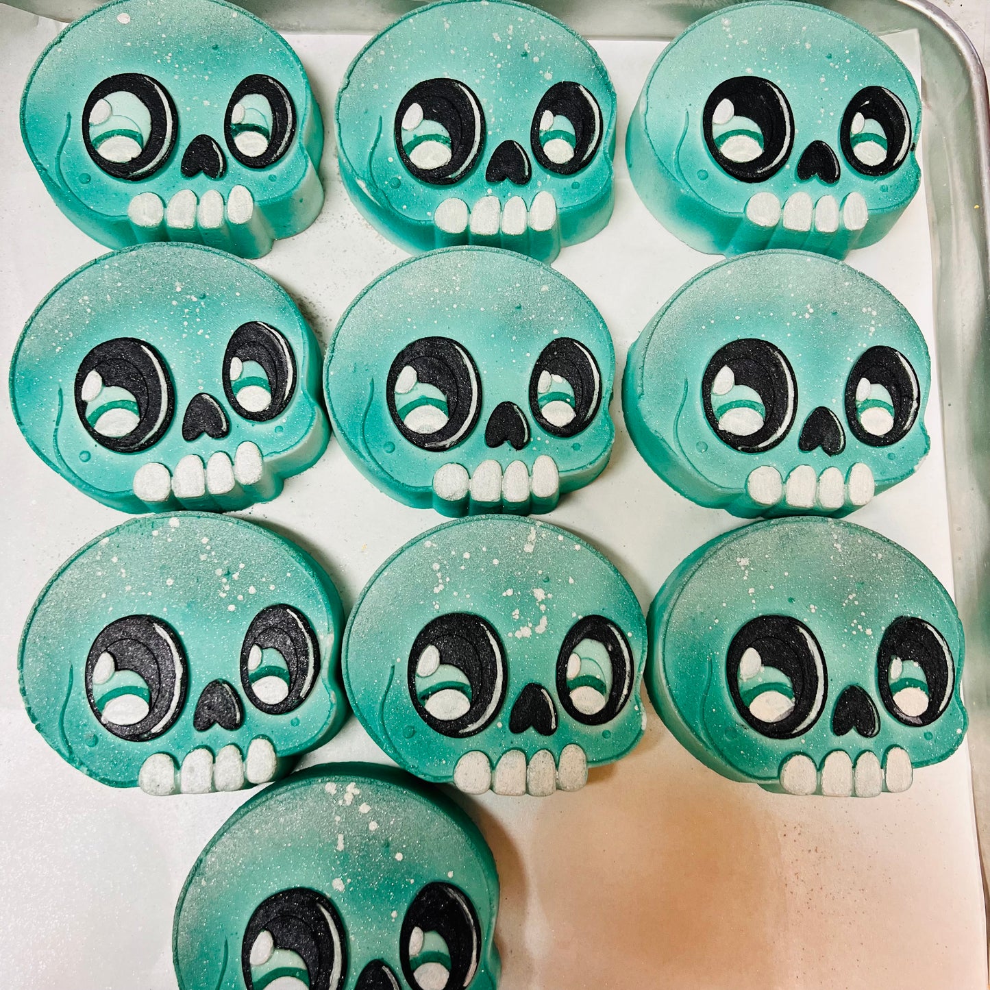 X10 Toothy Skull Bath Bomb WHOLESALE