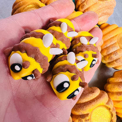 Hollow Bee Hive with 3D Honey Bee inside Bath Bombs WHOLESALE x10