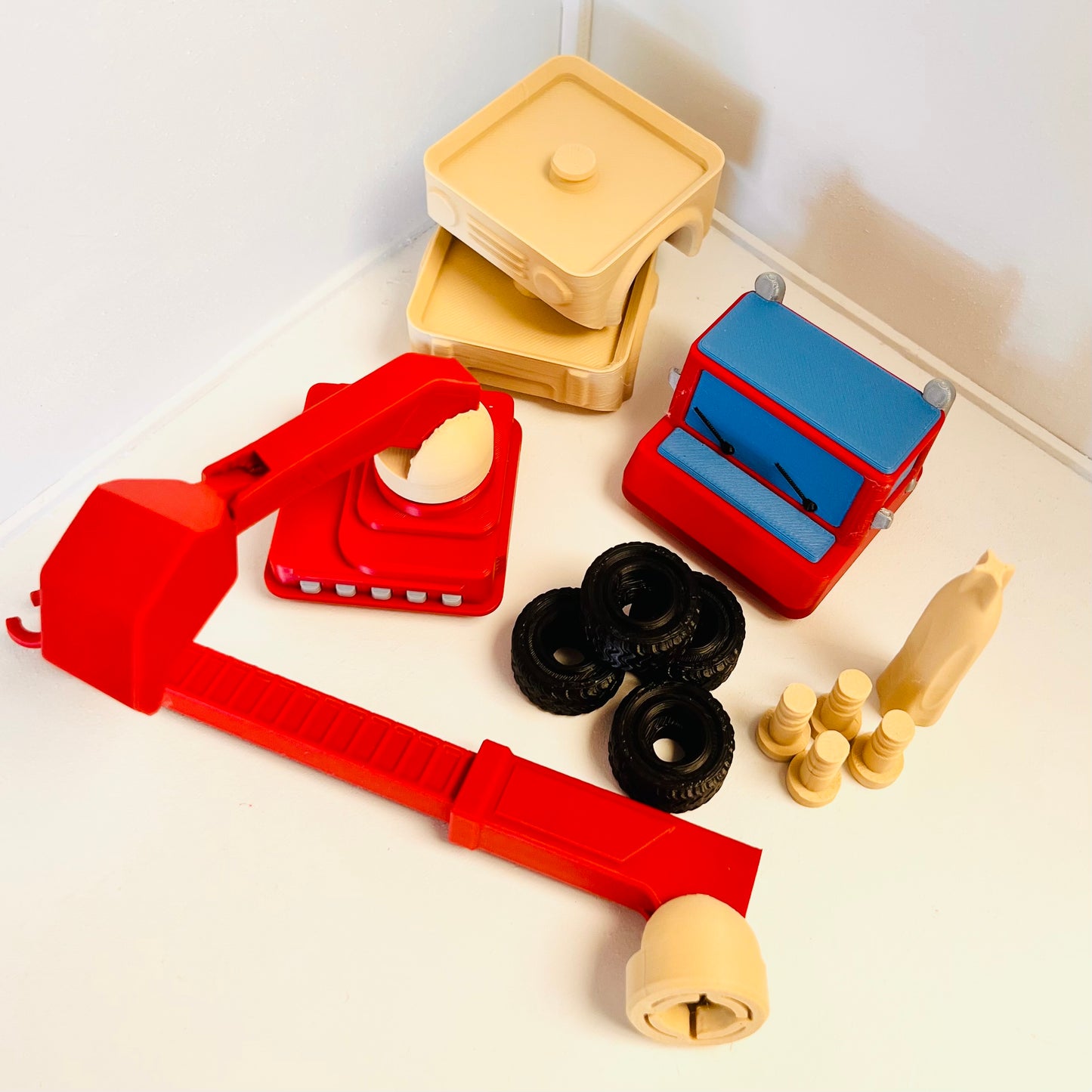 Click & Connect Vehicles Crane & Digger Trucks Set 18 Pieces