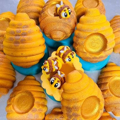 Hollow Bee Hive with 3D Honey Bee inside Bath Bombs WHOLESALE x10