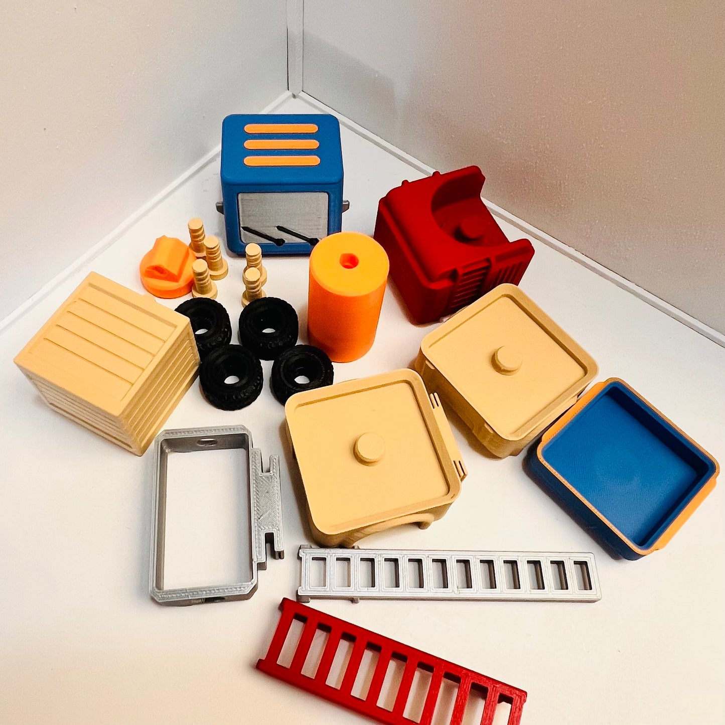 Click & Connect Vehicles Roller, Cargo, Fire Trucks Set 20 Pieces
