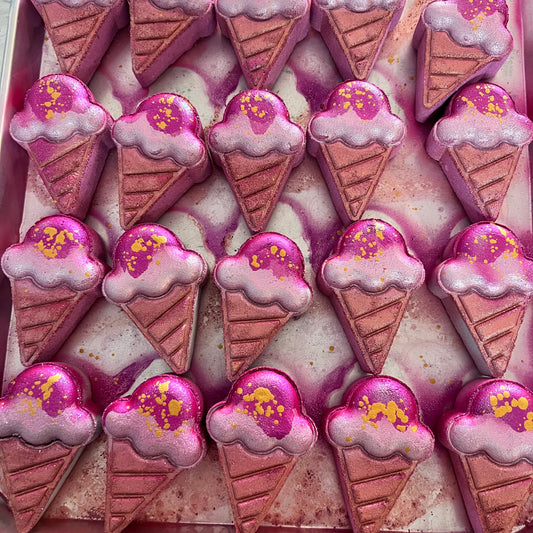 10x Pink Icecream Bath Bomb WHOLESALE